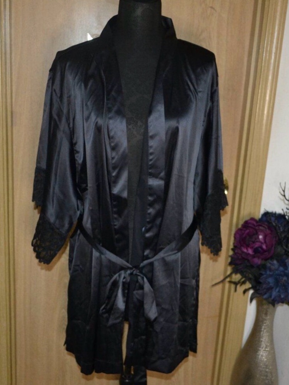 NWT Savage X Fenty By Rhianna Black Short Satin Robe Size 2X/3X